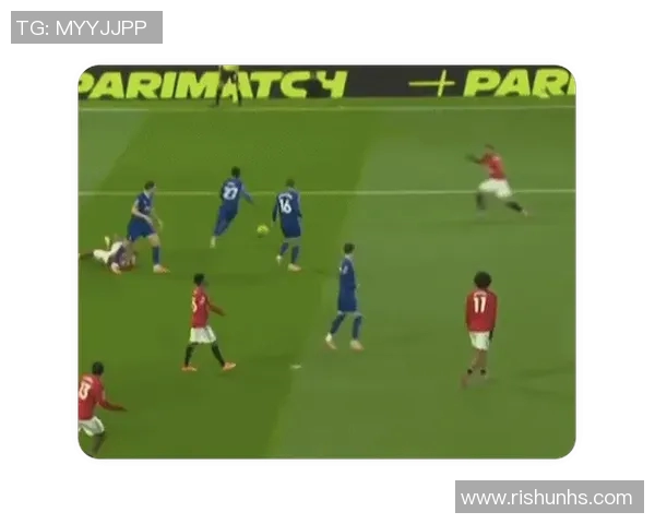 足球明星球员激烈冲突视频曝光引发球迷热议与媒体广泛关注